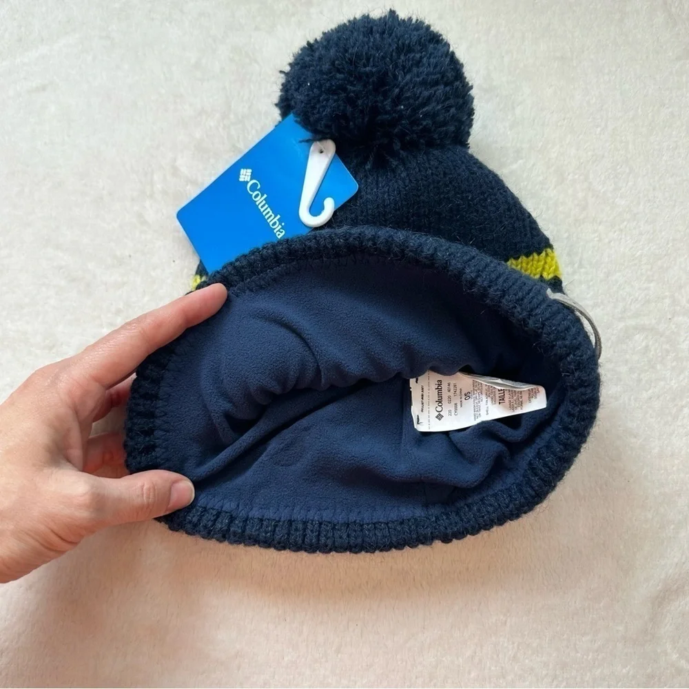 NWT Columbia Youth Auroras Lights Blue Striped Winter Beanie